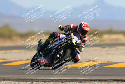 media/Oct-09-2022-SoCal Trackdays (Sun) [[95640aeeb6]]/Turn 15 (150pm)/